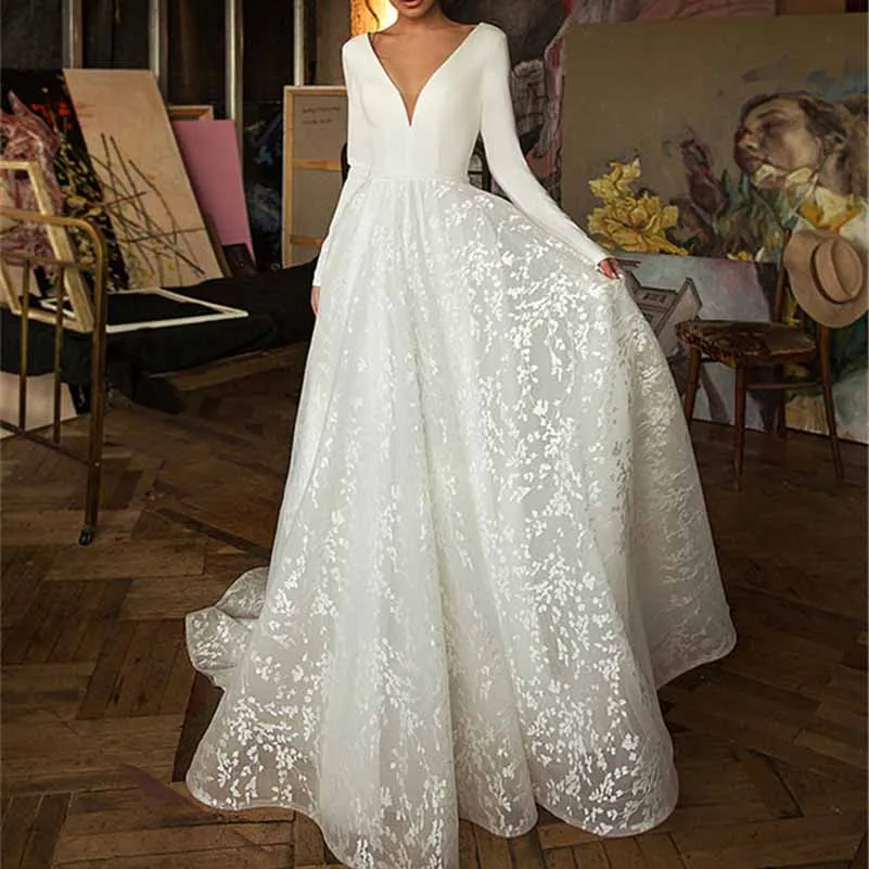 Long Sleeves A Line Wedding Dress Low Back Bridal Ball Gown V-Neck Bridal Dress