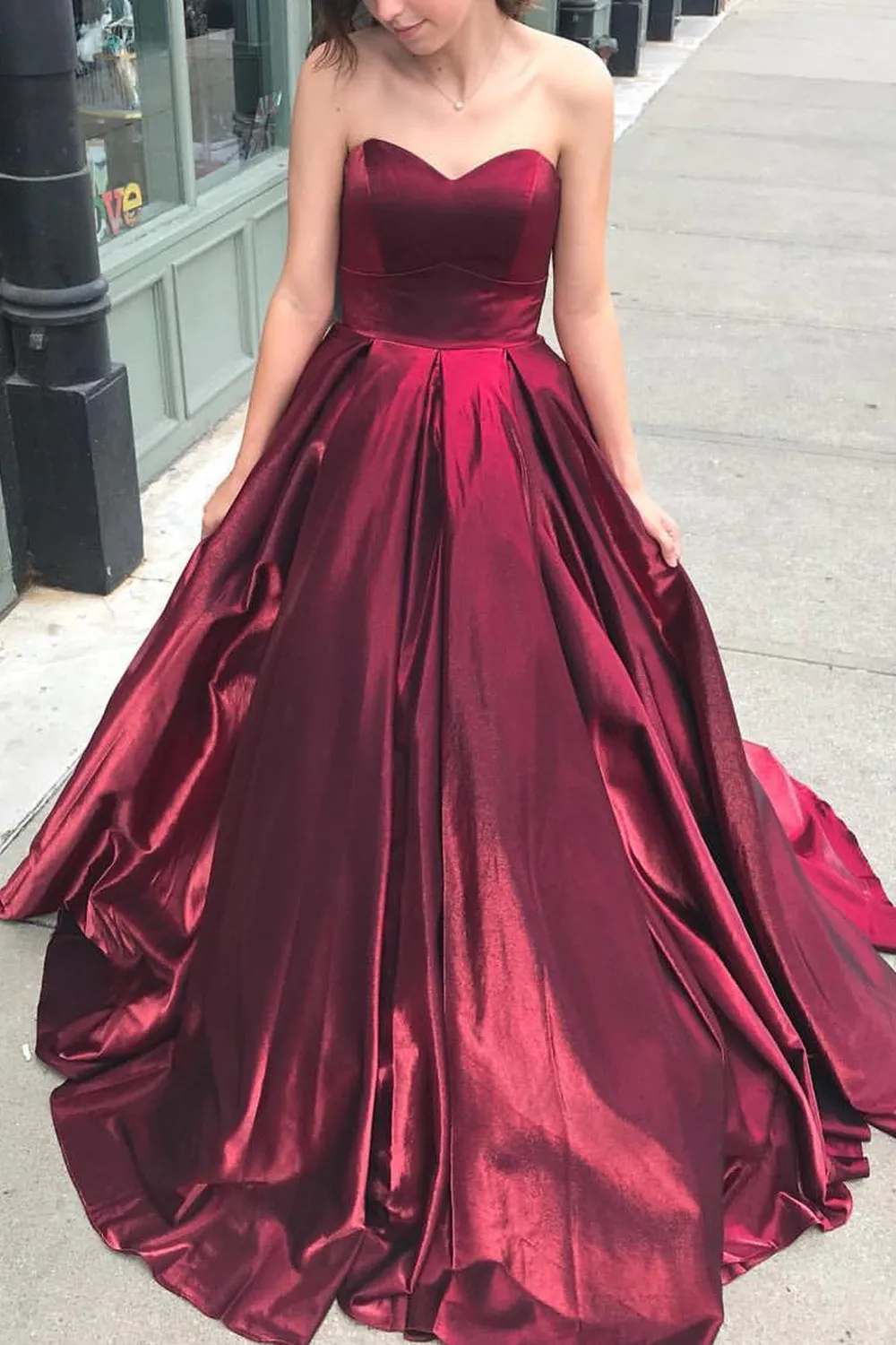 MACloth Strapless Sweetheart Ball Gown Prom Dress Burgundy Formal Evening Gown